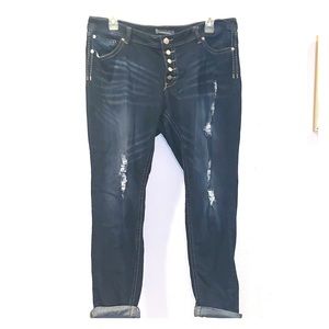 Distressed Boyfriend Skinny Jeans